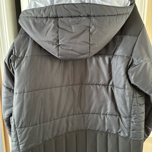 Patagonia Winter/Snowboard Coat - Picture 4 of 6